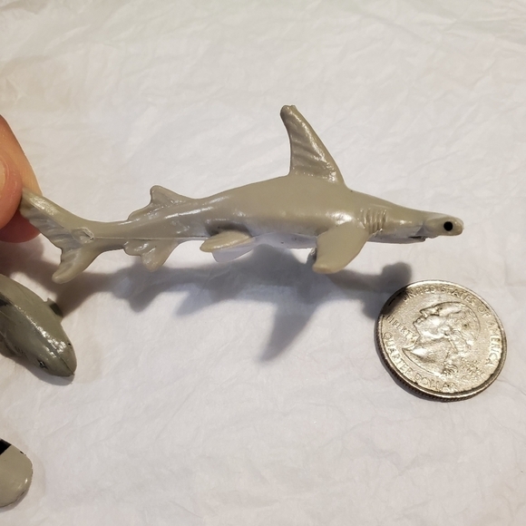 Lot of 3 Mini aquatic toys Sharks Tiger Hammerhead - Picture 5 of 9